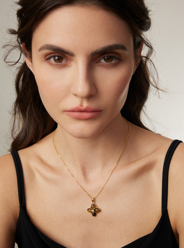 "Amber Song"Tiger's eye stone necklace. French fashion necklace