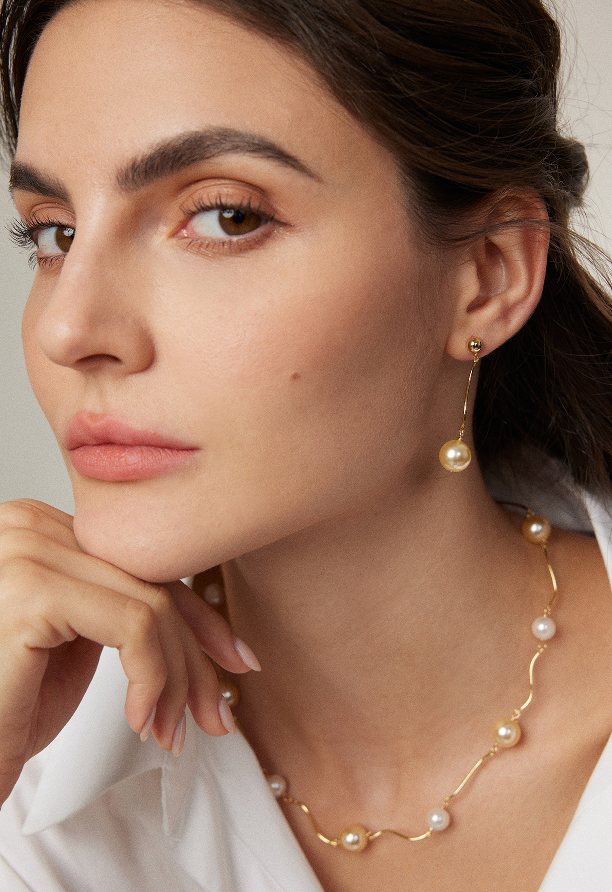 "Flowing Pearls"Pearl pendant earrings, sweet and romantic earrings.