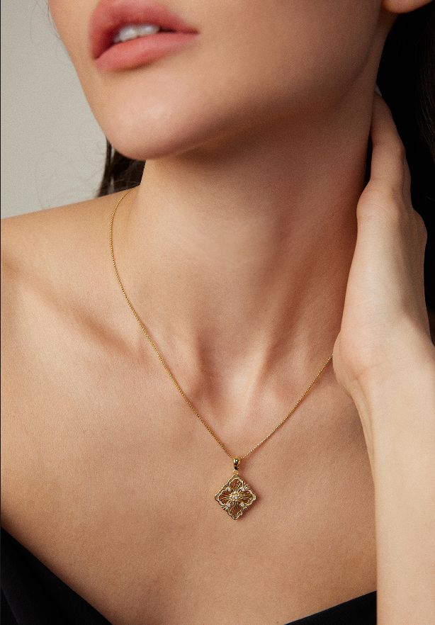 "Huadian"Romantic necklaces, French-style minimalist necklaces.