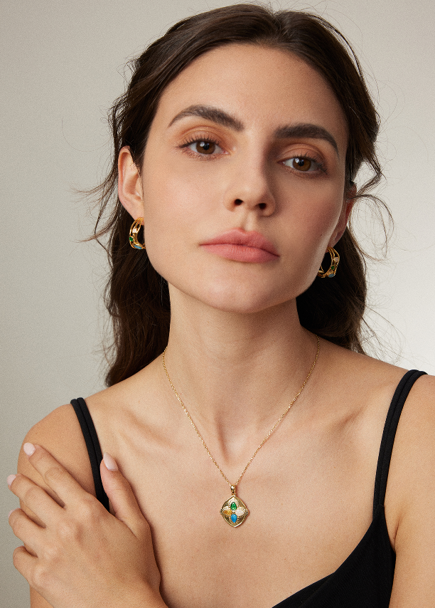 "Ping An buckle"Vintage necklace