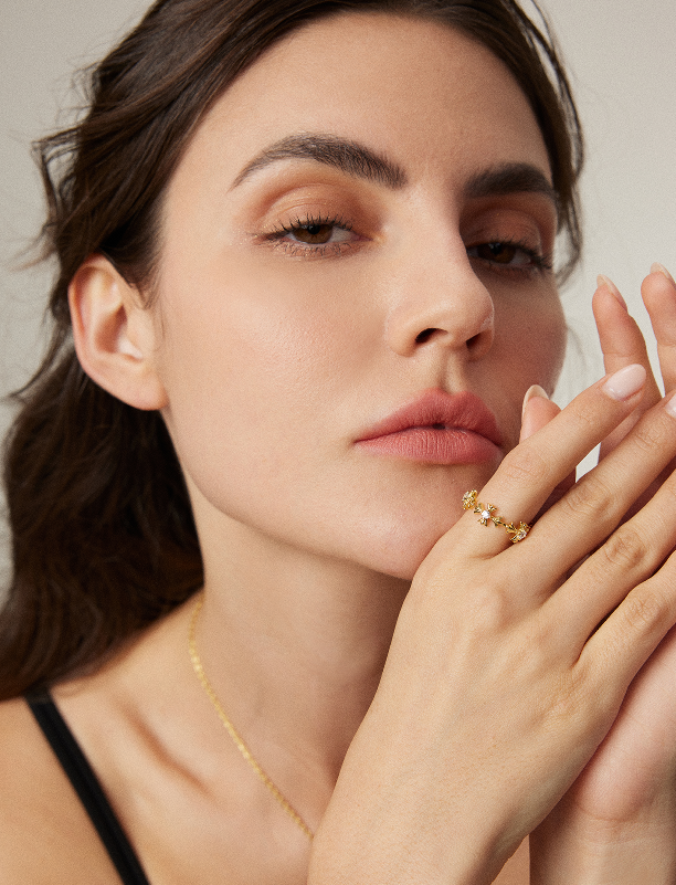 "genial"Exquisite rings. Sparkling rings