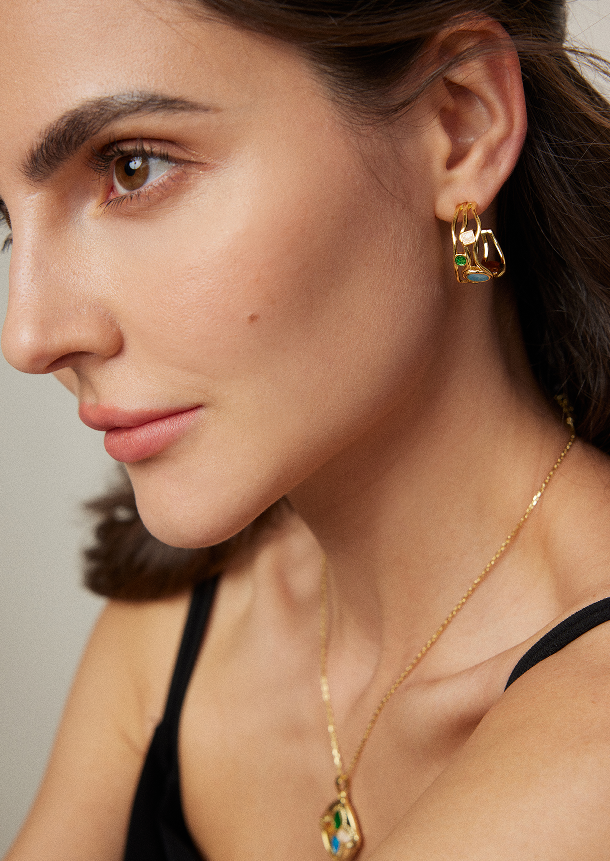"Multi-gem"Vintage earrings. Light luxury and elegant earrings.