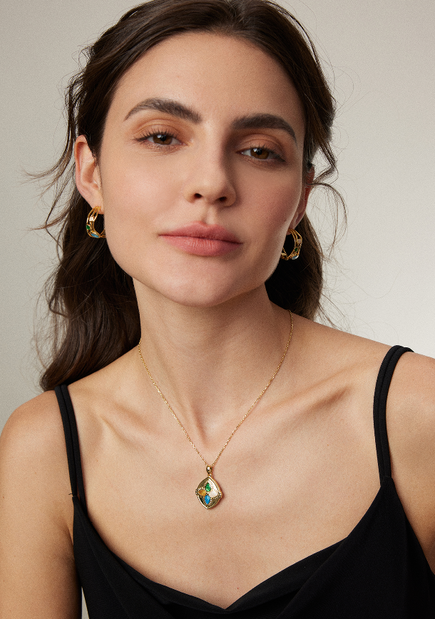 "Ping An buckle"Vintage necklace
