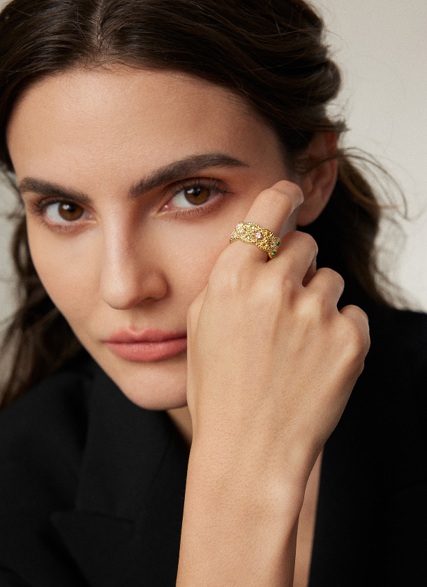 "Interwoven Song"Roman ring. Light luxury, romantic and niche design ring.