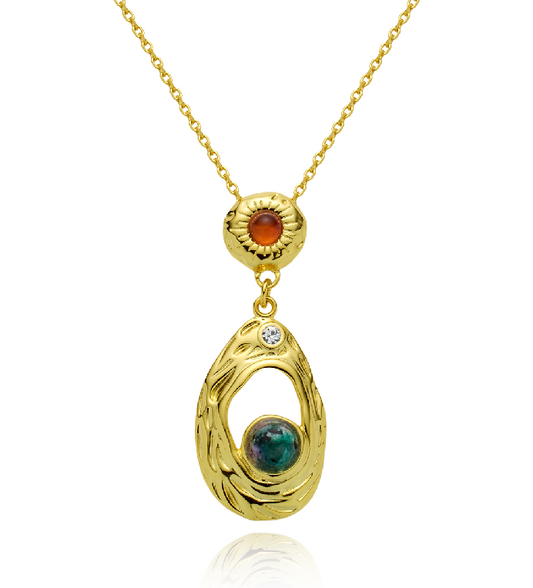 “charming and gentle”French romantic vintage necklace